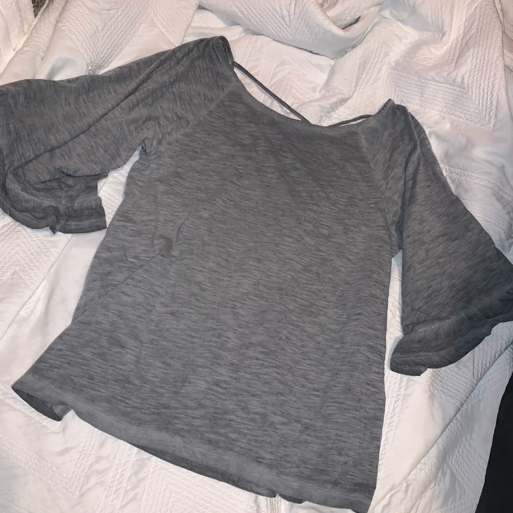 A grey top